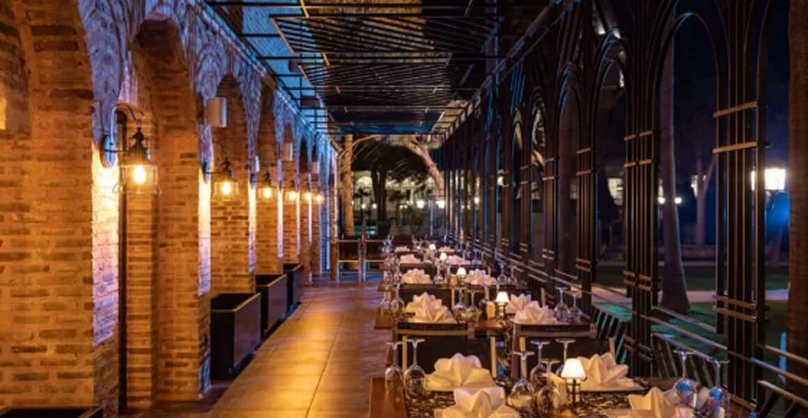 Restoran & Barlar